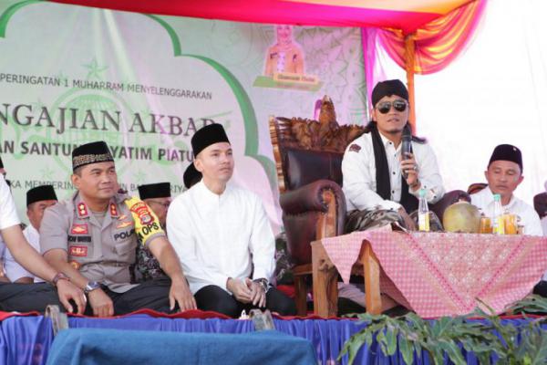 Muhammad Kadafi Ikuti Road Show Pengajian Gus Miftah di Lampung