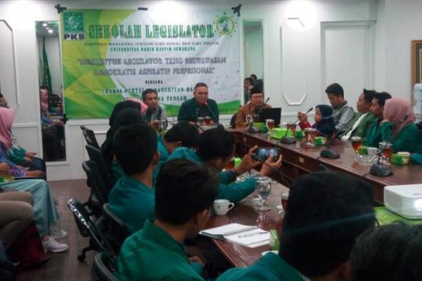 FPKB Ajak Mahasiswa Jadi Legislator Handal