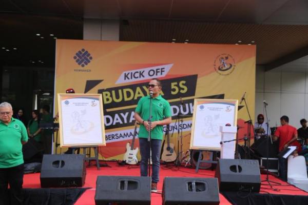 Tingkatkan Produktifitas, Kemnaker Luncurkan `Kick Off Budaya 5S`