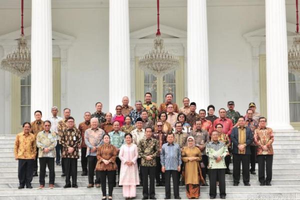 Presiden Jokowi Silaturahmi dengan Wapres dan Menteri Kabinet Kerja