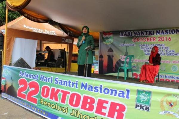 Neng Eem Marhamah: Santri Penjaga Keutuhan dan Keberlanjutan NKRI