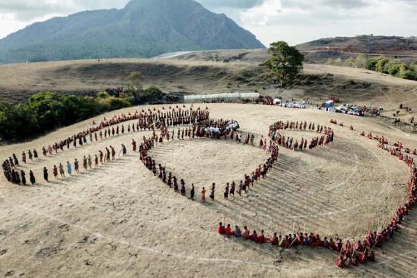 Puncak Festival Fulan Fehan Dimeriahkan 1.500 Penari Likurai