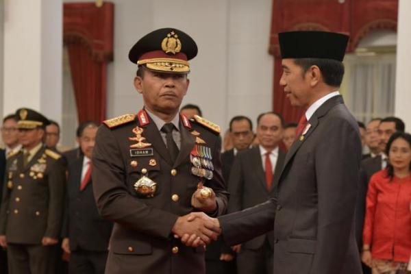 Resmi! Presiden Jokowi Lantik Idham Aziz Jadi Kapolri