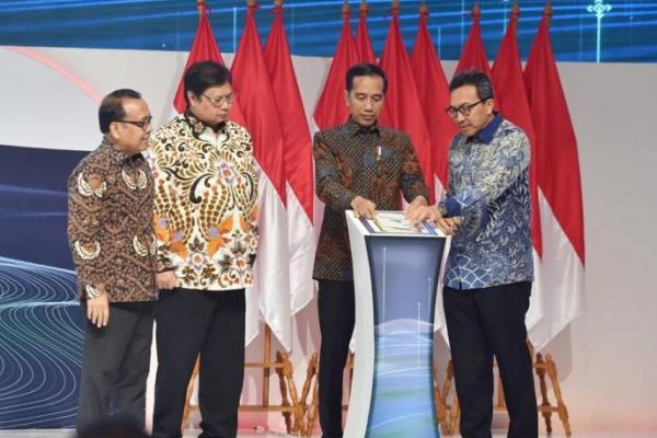 Presiden Jokowi Minta Pelaku Perbankan Biayai Sektor UMKM