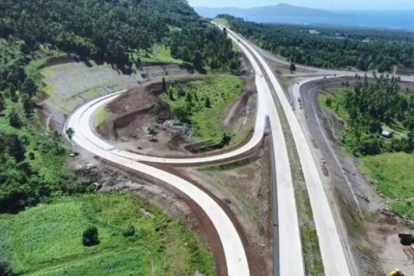 Tol Manado-Bitung Ditargetkan Rampung April 2020
