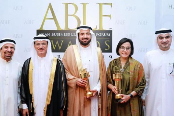 Menteri Sri Mulyani Raih Penghargaan Stateperson Award di Dubai