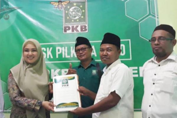 Siap Tarung di Pilkada 2020, Istri Bupati Sumenep, Bunda Fitri Daftar Ke PKB