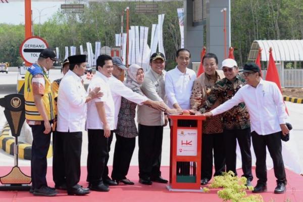 Resmikan Tol Trans Sumatera, Jokowi Target Tol Lampung-Aceh Selesai 2024