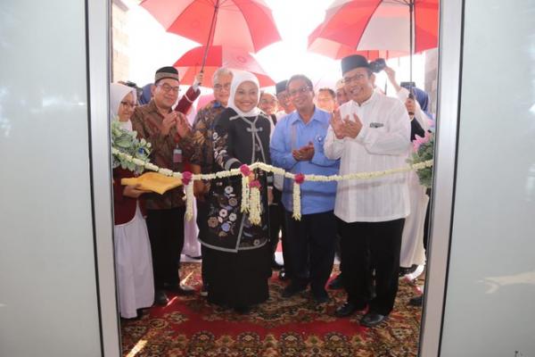 Menteri Ida Fauziyah Resmikan BLK Komunitas Pesantren Daarul Quran Surakarta