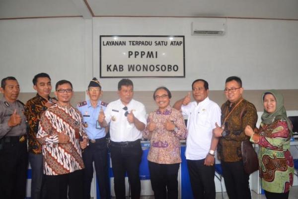 Tingkatkan Layanan PMI, Pemerintah Resmikan LTSA Wonosobo