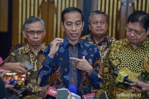 Presiden Jokowi Ingin Impor Migas Dikendalikan