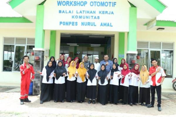 Kemnaker Kunjugi BLK Komunitas Pesantren Nurul Amal Semarang