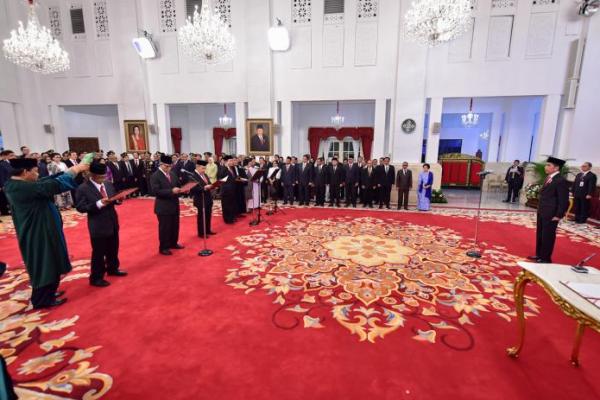 Presiden Jokowi Lantik Dewan Pengawas KPK di Istana Merdeka