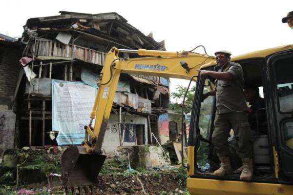 Polda Jabar Sanksi 5 Anggotanya Terkait Penggusuran di Tamansari Bandung