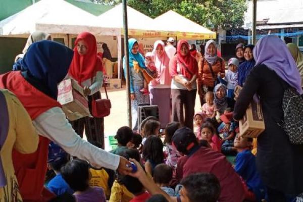 Pascabanjir, LKK NU dan Perempuan Bangsa Depok Gelar Pengobatan Gratis