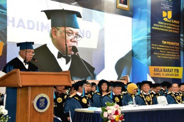 Menteri Basuki Hadimuljono Raih Gelar Doktor Honoris Causa dari ITB