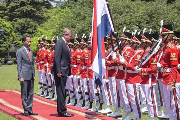 Presiden Jokowi Sambut Raja dan Ratu Belanda di Istana Bogor