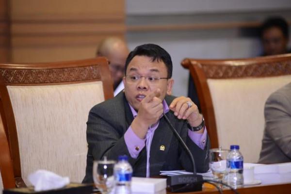 Anggota Komisi IX DPR Usulkan RUU Cipta Kerja Dibahas di Baleg