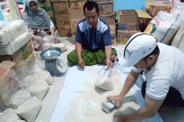 PRNU Tanah Baru Salurkan Bantuan Sembako untuk Dhuafa dan Lansia