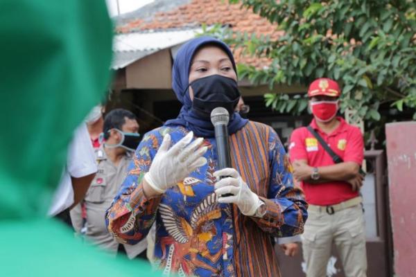 Menaker Ida Berdayakan Korban PHK Melalui Program Padat Karya