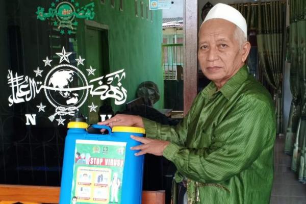 Terima Alat Semprot dan Disinfektan, Rois Syuriah PCNU Pringsewu: Terima Kasih Pak Kadafi