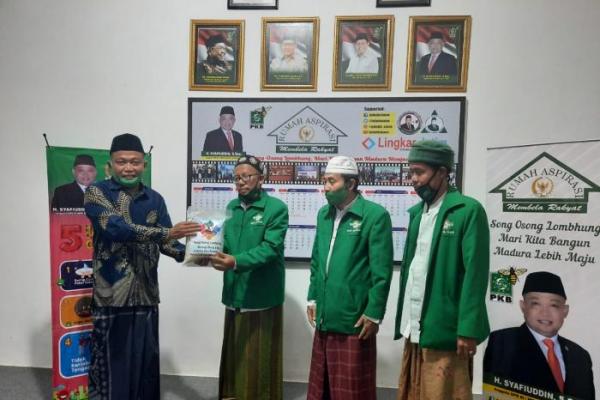 Ikhtiar Syafiuddin Asmoro Bantu Warga Terdampak Covid-19 di Bangkalan