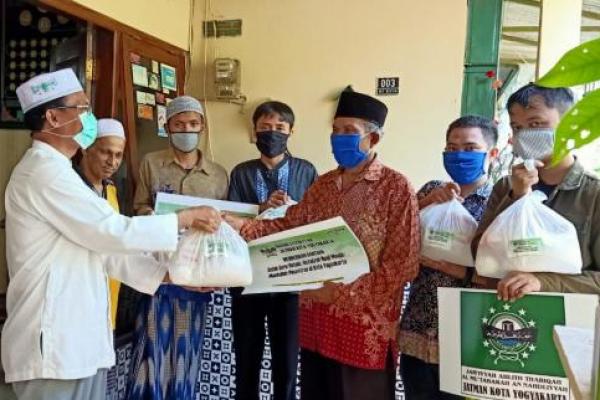 Jatman Kota Yogyakarta Salurkan Bantuan Untuk Masyarakat Terdampak COVID-19