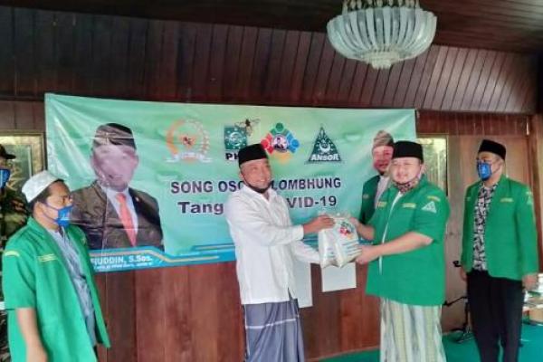 Gandeng GP Ansor Bangkalan, Legislator PKB Syafiuddin Salurkan Paket Sembako 