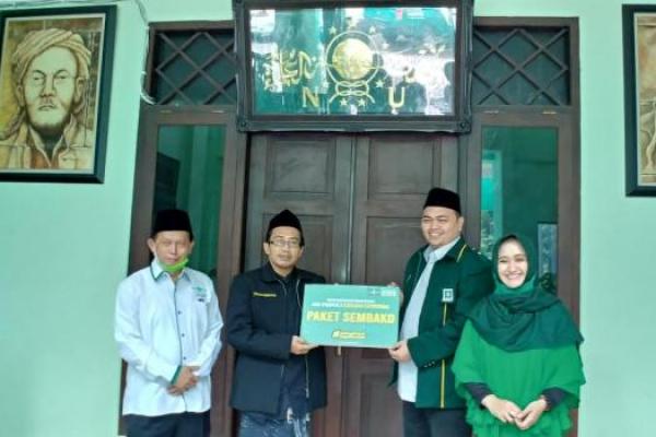 Gandeng Lazisnu, PKB Jateng Serahkan Bantuan 10 Ribu Paket Sembako ke Masyarakat