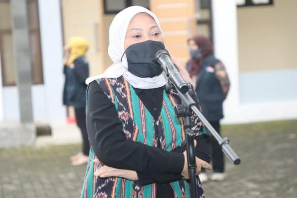 Menteri Ida Fauziyah Buka Pelatihan Tanggap Covid-19 di BLK Lembang