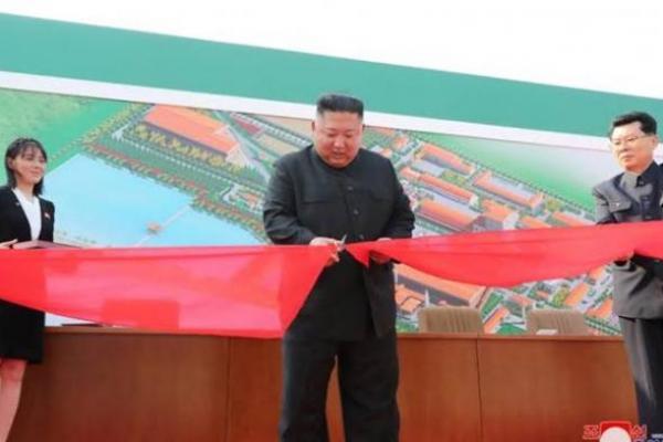 Kim Jong Un Dilaporkan Muncul Kembali di Depan Publik
