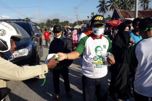 PKB Konsel Bagikan Masker dan Fasilitas Cuci Tangan di Tempat Keramaian