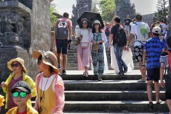 Daerah Pariwisata Bali Akan Dibuka Secara Bertahap