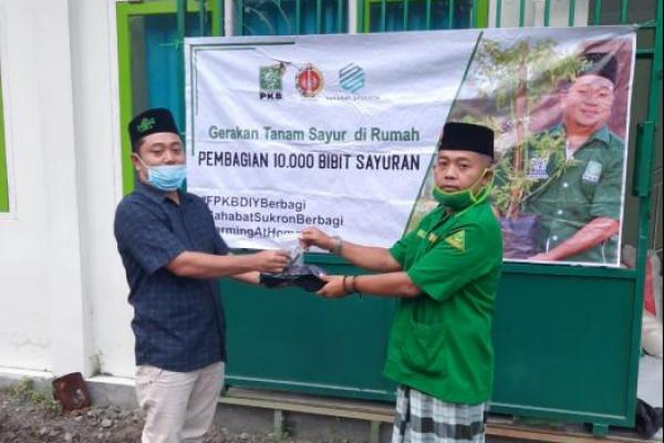 FPKB DPRD DIY Ajak Masyarakat Tanam Sayuran di Pekarangan Rumah