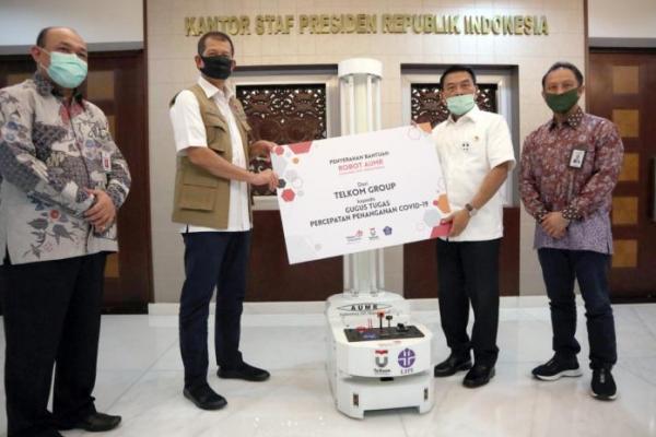 GTPPC19 Terima Bantuan Robot Desinfeksi dan Sterilisasi Ruang Isolasi Pasien COVID-19