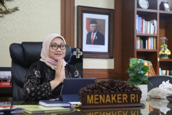 Momen Menteri Ida Fauziyah Halal Bihalal Virtual Bersama Pegawai Kemnaker 