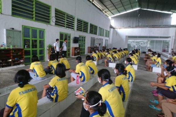 Cegah Covid19, Kemnaker Setop Sementara Penempatan Pekerja Migran Indonesia