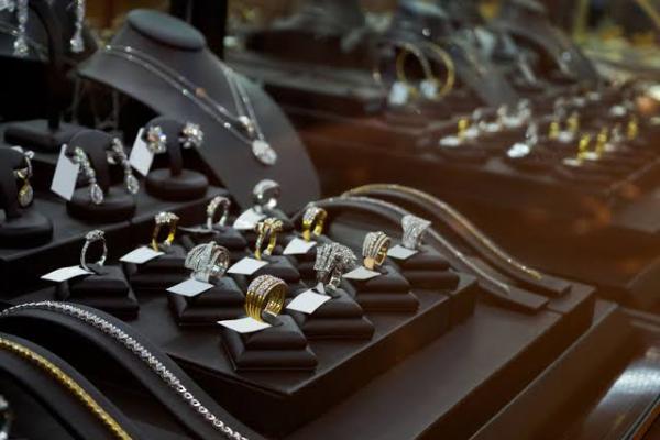 Ekspor Perhiasan Indonesia Naik 76%