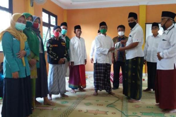 Gandeng Satgas PCNU, PKB Sleman Bagi Masker ke MWC NU