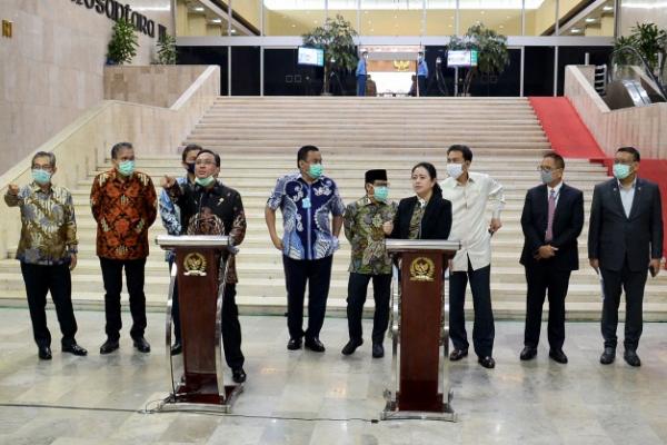 DPR Minta Penggunaan Dana Penanganan Covid-19 Transparan dan Akuntabel