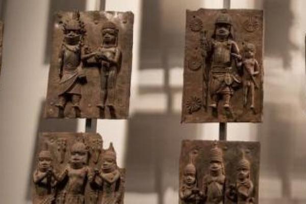 Perdagangan Artefak Ilegal Bersertifikasi UNESCO Sedang Marak