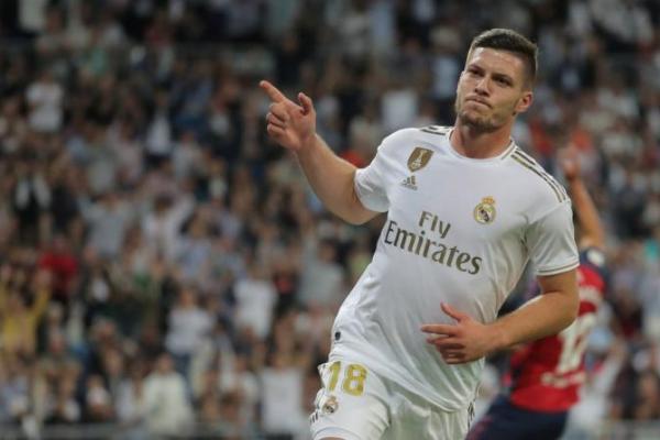 Banyak Saingan, AC Milan Kebut Transfer Luka Jovic