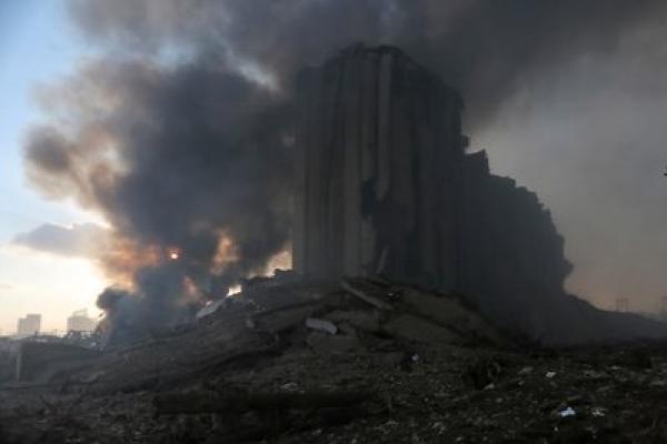 Bom Dahsyat di Beirut, Pemerintah Lebanon Nyalakan Status Darurat