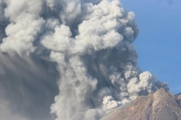 Status Gunung Sinabung Masih Siaga, Masyarakat diminta Beraktivitas di Luar Radius 5 km