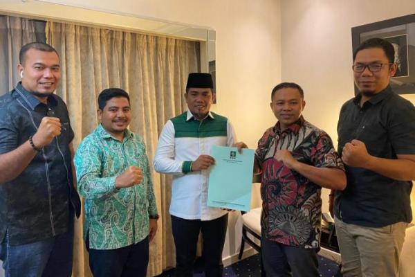 Terima SK Dukungan PKB, Zukri-Nasarudin Bertekad Menangkan Pilkada Pelelawan