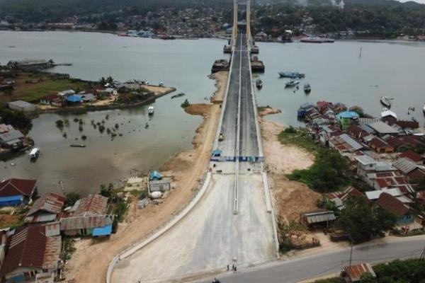 Dukung Pengembangan Wilayah Selatan, PUPR Bangun Jembatan Teluk Kendari