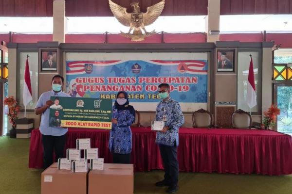 Nur Nadlifah Sumbang 2000 Alat Rapid Test di Kabupaten Tegal