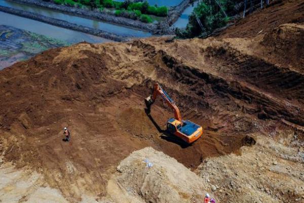 Hilirisasi Jadi Pemicu Impor Bijih Nikel