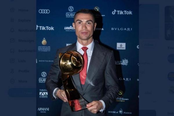 Cristiano Ronaldo Raih Penghargaan `Player Of The Century`