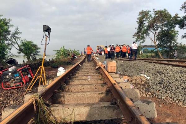 KAI Batalkan 42 Perjalanan Kereta Akibat Banjir